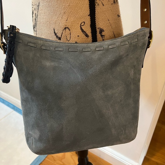 Pretty Coach Blue Suede Bag. Like new. Gold hardware. - Picture 4 of 12